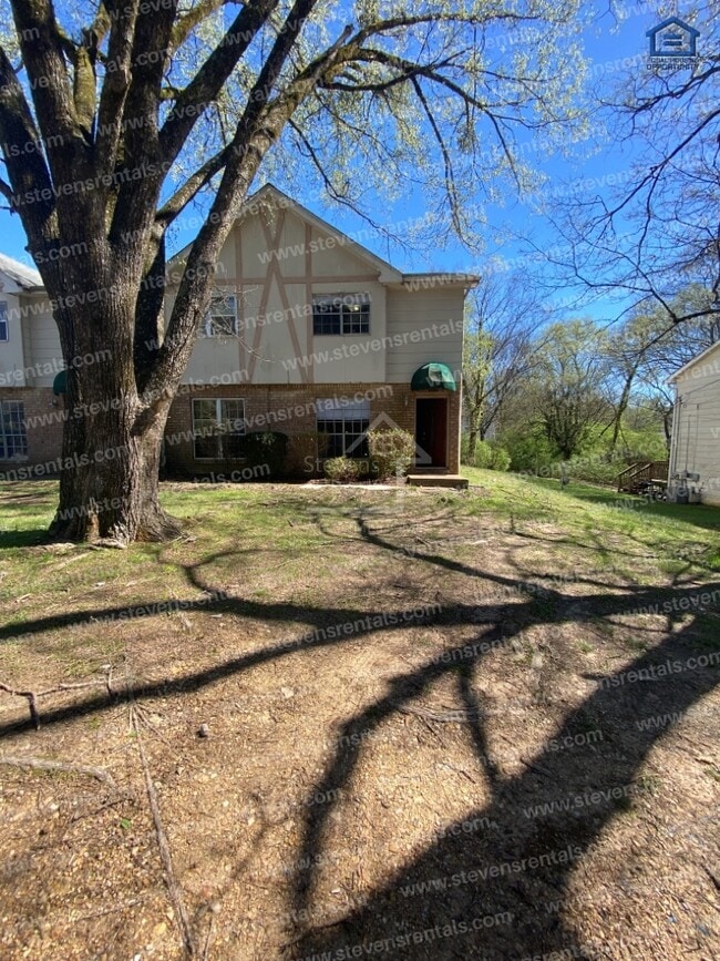 property at 4142 Willard Dr