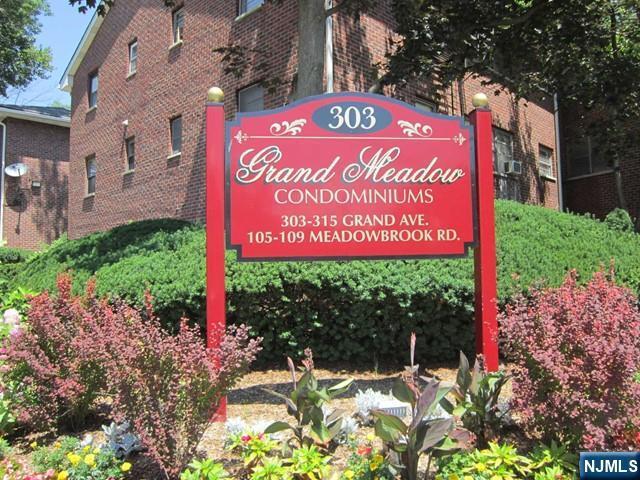303 Grand in Englewood, NJ - Building Photo