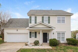 2811 Cougar Hill Ct in Charlotte, NC - Building Photo