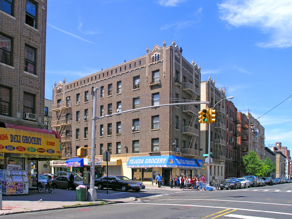 2381 Valentine Ave in Bronx, NY - Building Photo