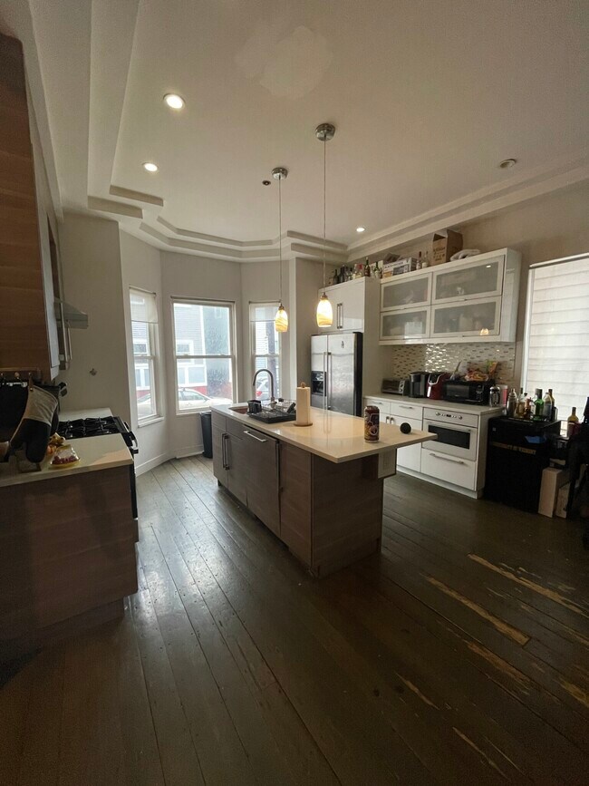24 Washburn St, Unit 1 in Boston, MA - Building Photo - Building Photo