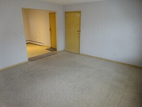 6636 N Harlem Ave in Chicago, IL - Building Photo - Building Photo