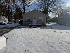 120 Lakeview Blvd in Painesville, OH - Building Photo - Building Photo