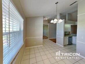 1761 Banyan Dr in Venice, FL - Building Photo - Building Photo