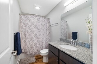 112 Clover Valley Cir in Blacksburg, VA - Building Photo - Building Photo