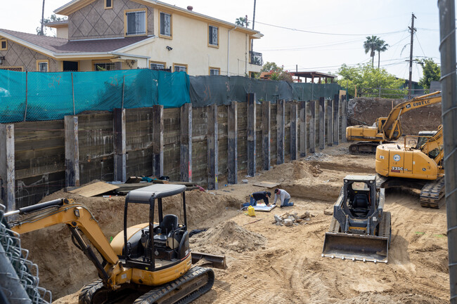 3844 W 27th St in Los Angeles, CA - Building Photo - Building Photo