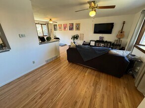 1627 S Yarrow Ct in Lakewood, CO - Building Photo - Building Photo