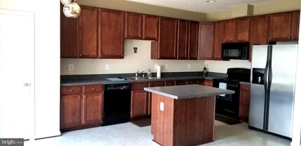 323 Golden Eagle Way in Belcamp, MD - Building Photo - Building Photo