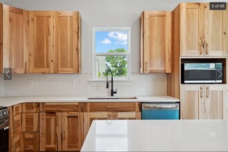 2326 Merry St in Nashville, TN - Building Photo - Building Photo