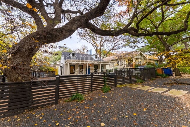 property at 310 Le Grande Ave