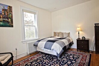 28 Bull St in Newport, RI - Building Photo - Building Photo