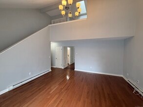 2A Jeanette St in Danbury, CT - Building Photo - Building Photo