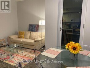 428 Sparks St. in Ottawa, ON - Building Photo - Building Photo