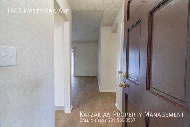 1803 Westmora Ave in Stockton, CA - Building Photo - Building Photo