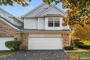 920 Jacob Ct, Unit 286 in West Chicago, IL - Building Photo