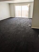 8421 Hearth Dr in Houston, TX - Building Photo - Building Photo
