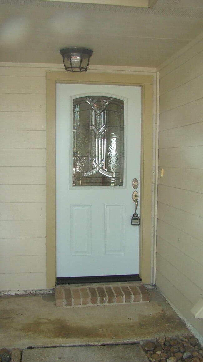 property at 2715 Sunbird Dr