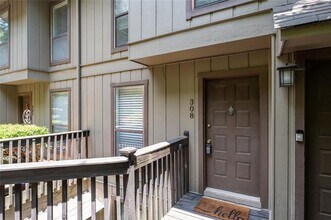 308 Cumberland Ct SE in Smyrna, GA - Building Photo - Building Photo