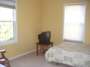 25 Albion St, Unit #2 in Somerville, MA - Building Photo - Building Photo