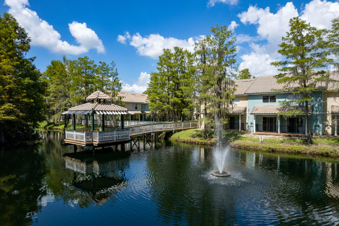 Saratoga Resort Villa Apartments in Kissimmee, FL - Building Photo