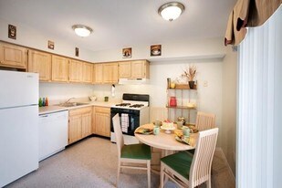 Prospect Hills in Flemington, NJ - Building Photo