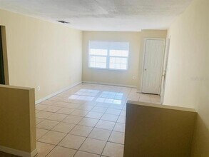 2484 Chestnut Woods Dr in Lakeland, FL - Building Photo - Building Photo