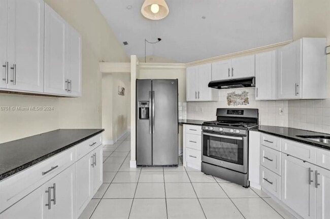 12265 NW 32nd Manor in Sunrise, FL - Building Photo - Building Photo