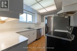 6 Park Hill Rd in Toronto, ON - Building Photo - Building Photo