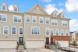 8705 Sagebrush Ln in Laurel, MD - Building Photo