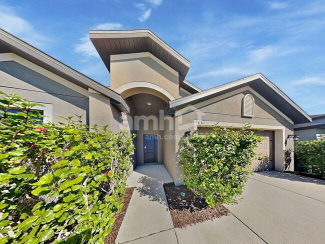 631 Chatham Walk Dr