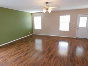 818 Three Wood Way in San Antonio, TX - Building Photo - Building Photo