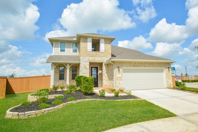 property at 108 Summer Pool Ct