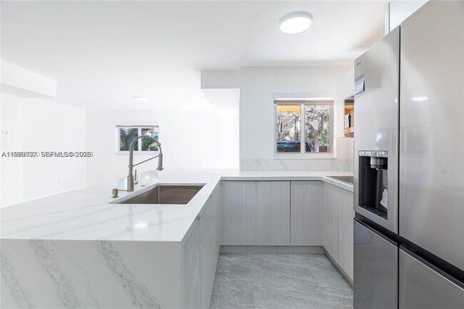 13900 SW 65th Terrace in Miami, FL - Building Photo - Building Photo