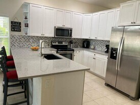 5308 Moon Shadow Ln in Greenacres, FL - Building Photo