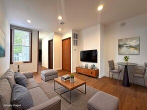 125 Zabriskie St in Jersey City, NJ - Building Photo - Building Photo