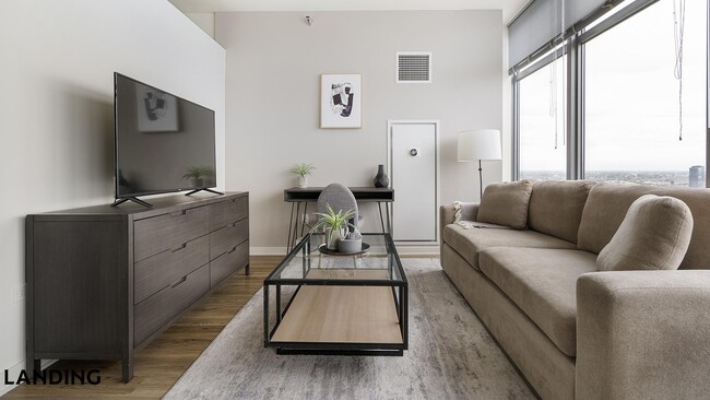 347 W Chestnut St in Chicago, IL - Foto de edificio - Building Photo