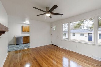 27 Mcpherson St in New York Mills, NY - Building Photo - Building Photo