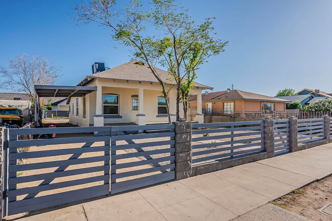 1341 E Fillmore St in Phoenix, AZ - Building Photo - Building Photo