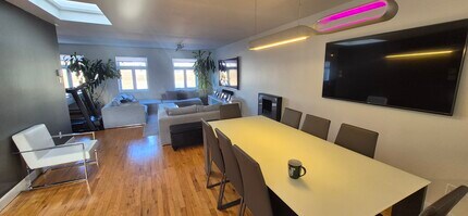 2474 Notre-Dame Rue O in Montréal, QC - Building Photo - Building Photo