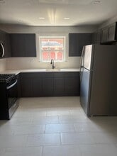 400 Midland Ave in Garfield, NJ - Foto de edificio - Building Photo
