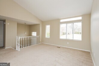 2077 Raintree Pl in Lithonia, GA - Building Photo - Building Photo