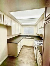 1246 Acadia Pl in Ventura, CA - Building Photo - Building Photo