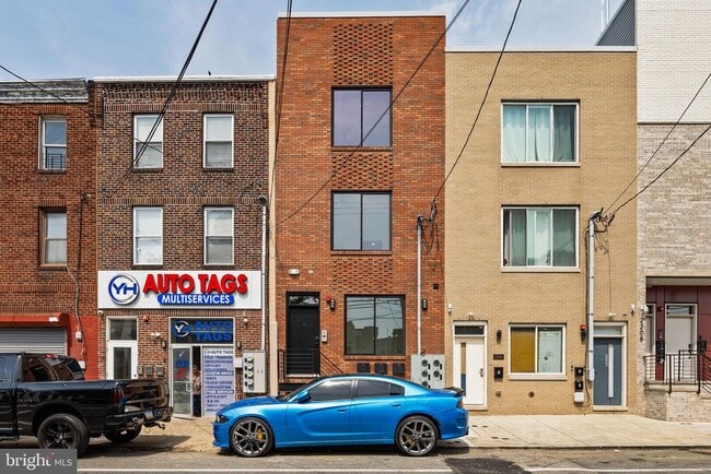 property at 2204 N 2nd St