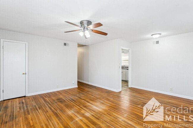 1001 W Meikle Rd in Wichita, KS - Building Photo - Building Photo