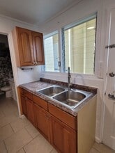 121 W Kahaopea St in Hilo, HI - Building Photo - Building Photo