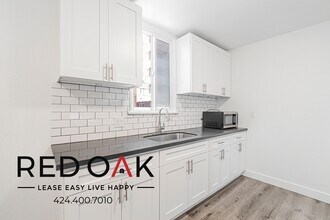 745 S Mariposa Ave in Los Angeles, CA - Building Photo - Building Photo