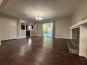 3708 NE 72 Terrace in Kansas City, MO - Building Photo - Building Photo