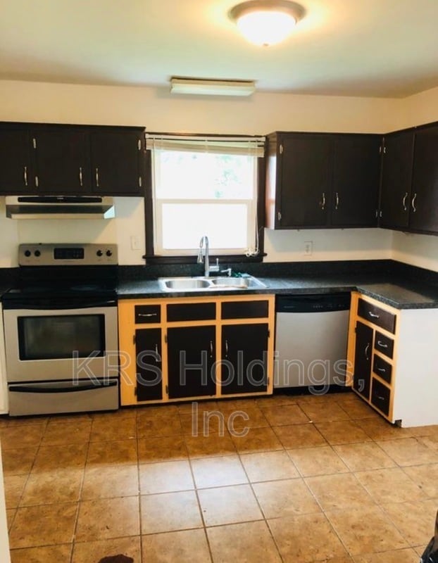 8514 Kennedy Dr in Newport News, VA - Building Photo - Building Photo