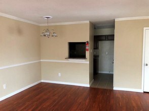 6700 S Dairy Ashford Rd-Unit -710 in Houston, TX - Building Photo - Building Photo