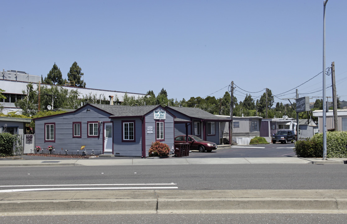 San Leandro Court in San Leandro, CA - Building Photo